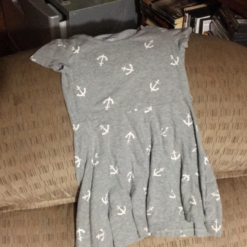 Two small size 5